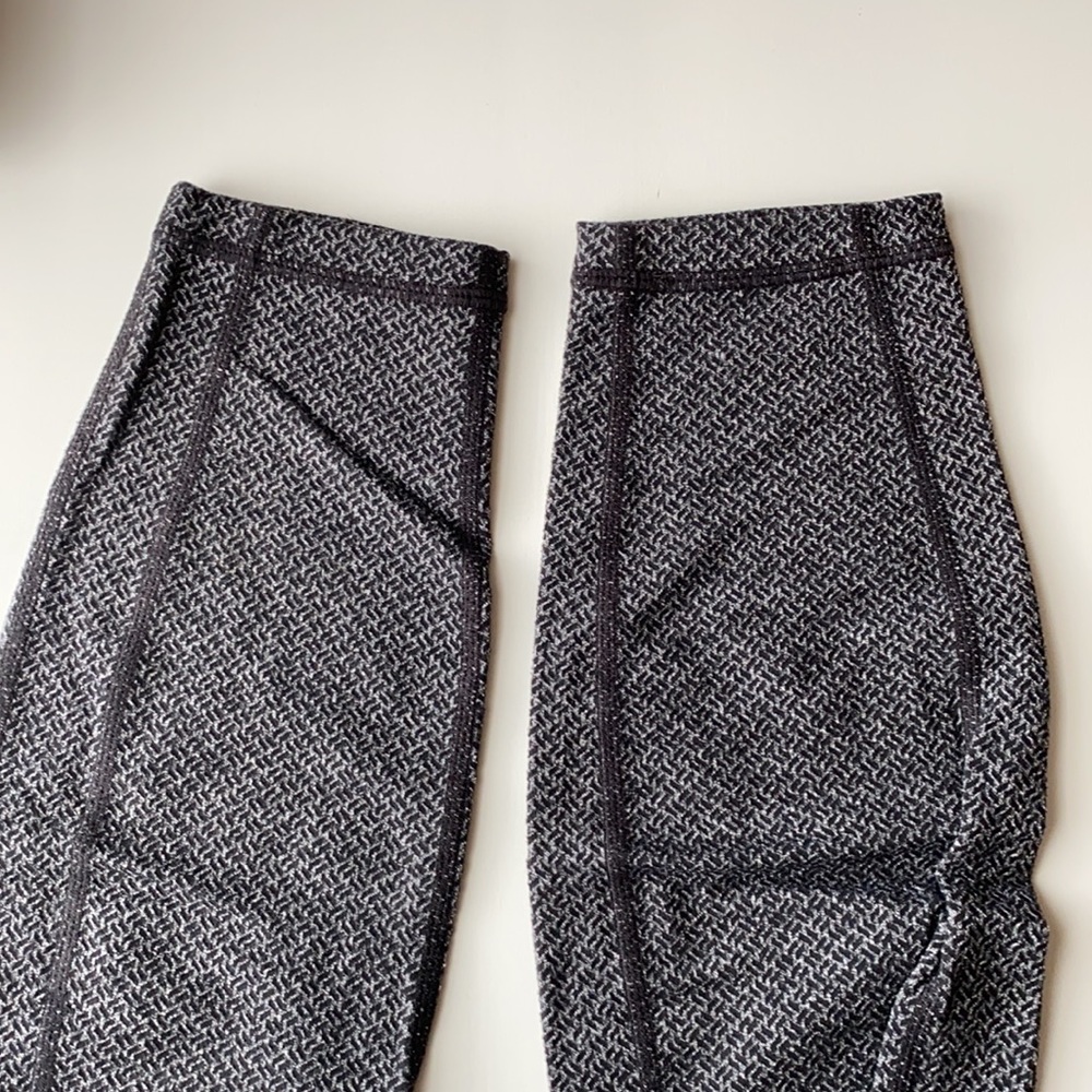 Athleta Leggings, EXCELLENT CONDITION, XS - Picture 3 of 6
